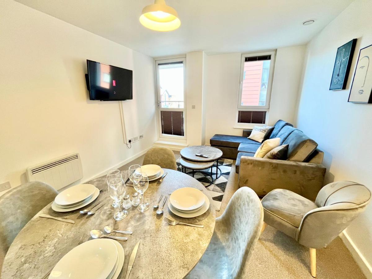 2 Bedroom, 2 Bathroom Modern Apartment Close To Ocean Village, Free Parking, Single Or Double Beds Southampton Exteriér fotografie
