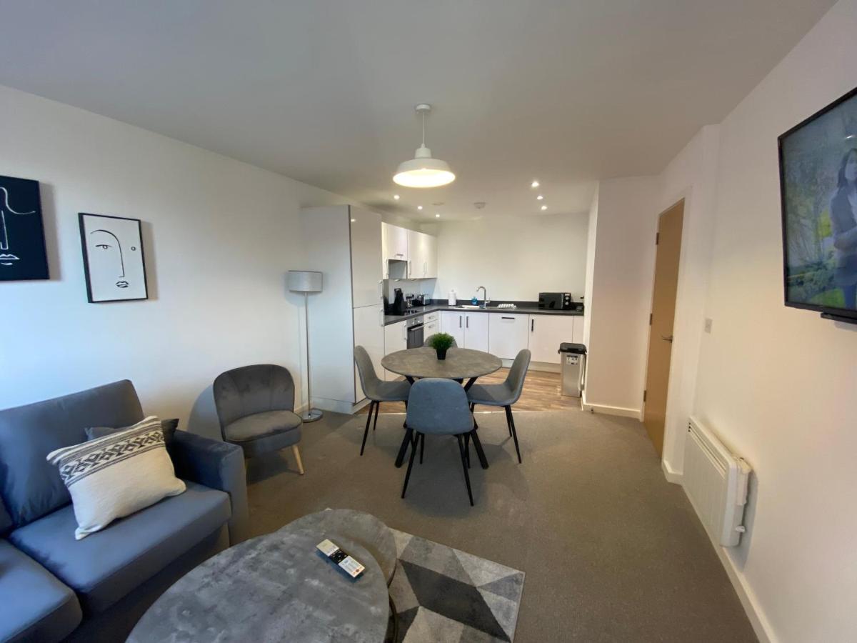 2 Bedroom, 2 Bathroom Modern Apartment Close To Ocean Village, Free Parking, Single Or Double Beds Southampton Exteriér fotografie
