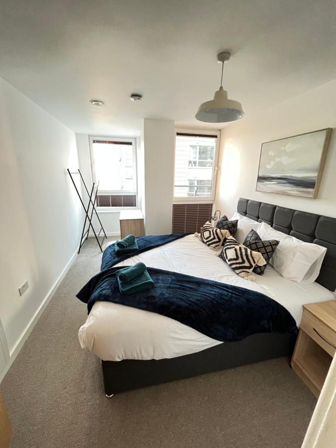 2 Bedroom, 2 Bathroom Modern Apartment Close To Ocean Village, Free Parking, Single Or Double Beds Southampton Exteriér fotografie
